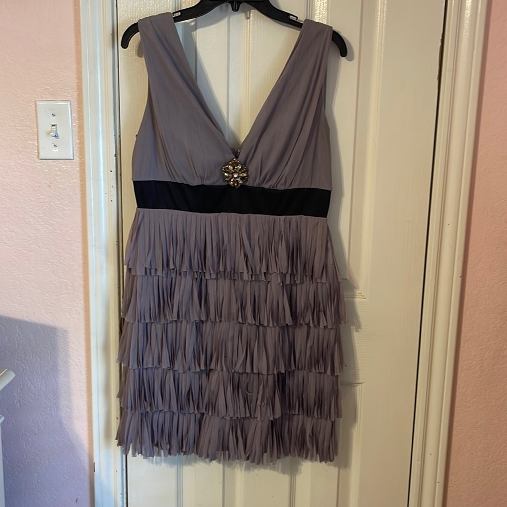 GB size 11 juniors. Fun contrail dress